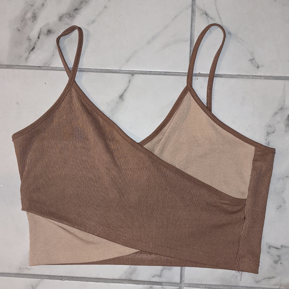 mauve / brown crop top
